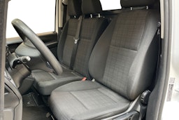 valkoinen Mercedes-Benz Vito 2019 kuva 9.