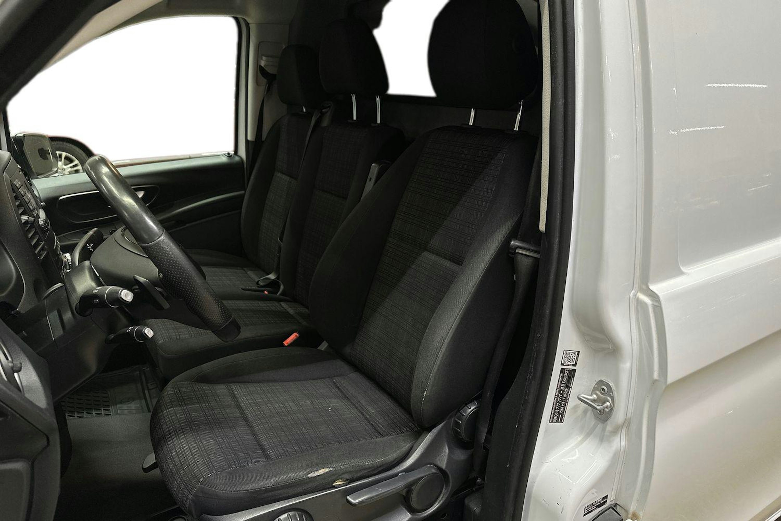 Valkoinen Mercedes-Benz VITO 2019 kuva 6.