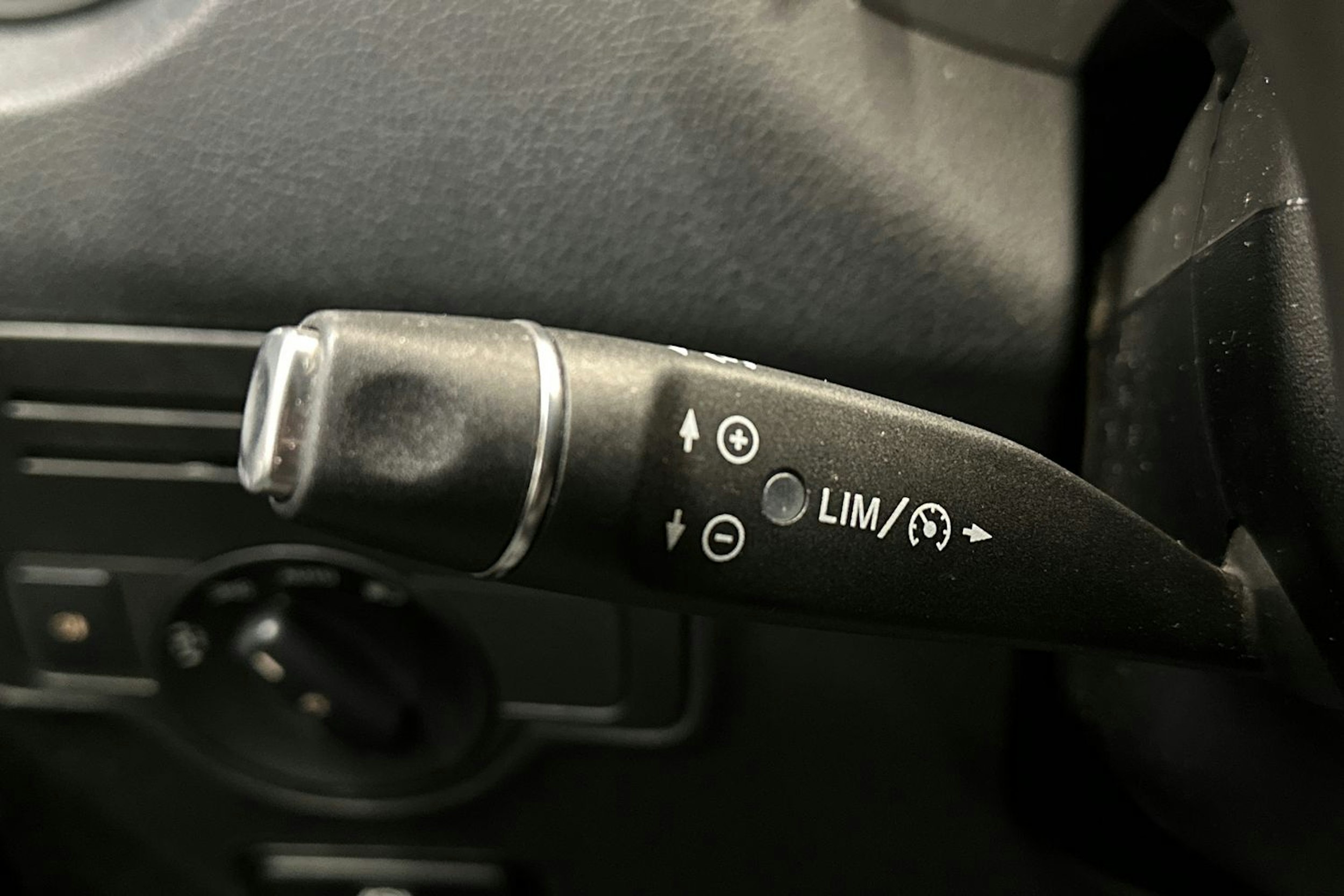 Valkoinen Mercedes-Benz VITO 2019 kuva 12.