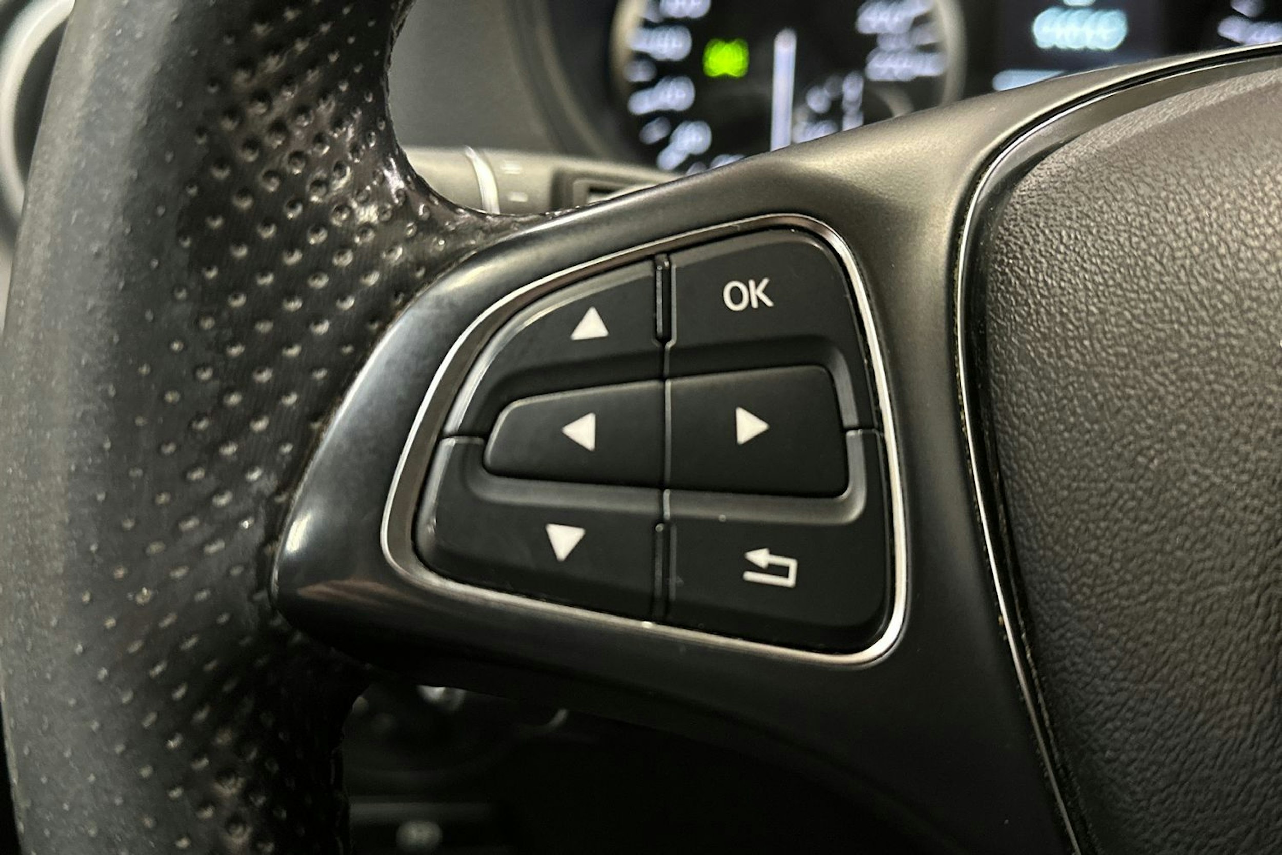 Valkoinen Mercedes-Benz VITO 2019 kuva 13.