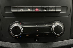 Valkoinen Mercedes-Benz VITO 2019 kuva 18.