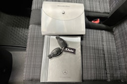 Valkoinen Mercedes-Benz VITO 2019 kuva 24.