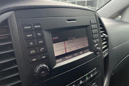 Musta Mercedes-Benz VITO 2019 kuva 13.