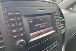 Musta Mercedes-Benz VITO 2019 kuva 14.