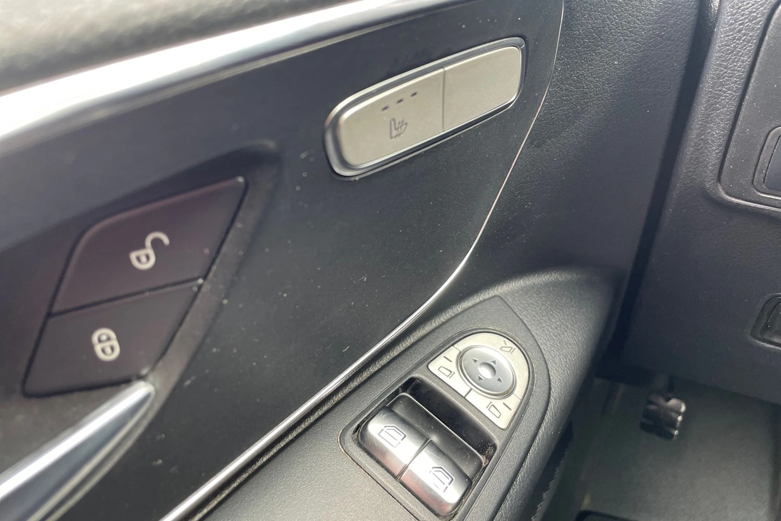 Musta Mercedes-Benz VITO 2019 kuva 22.