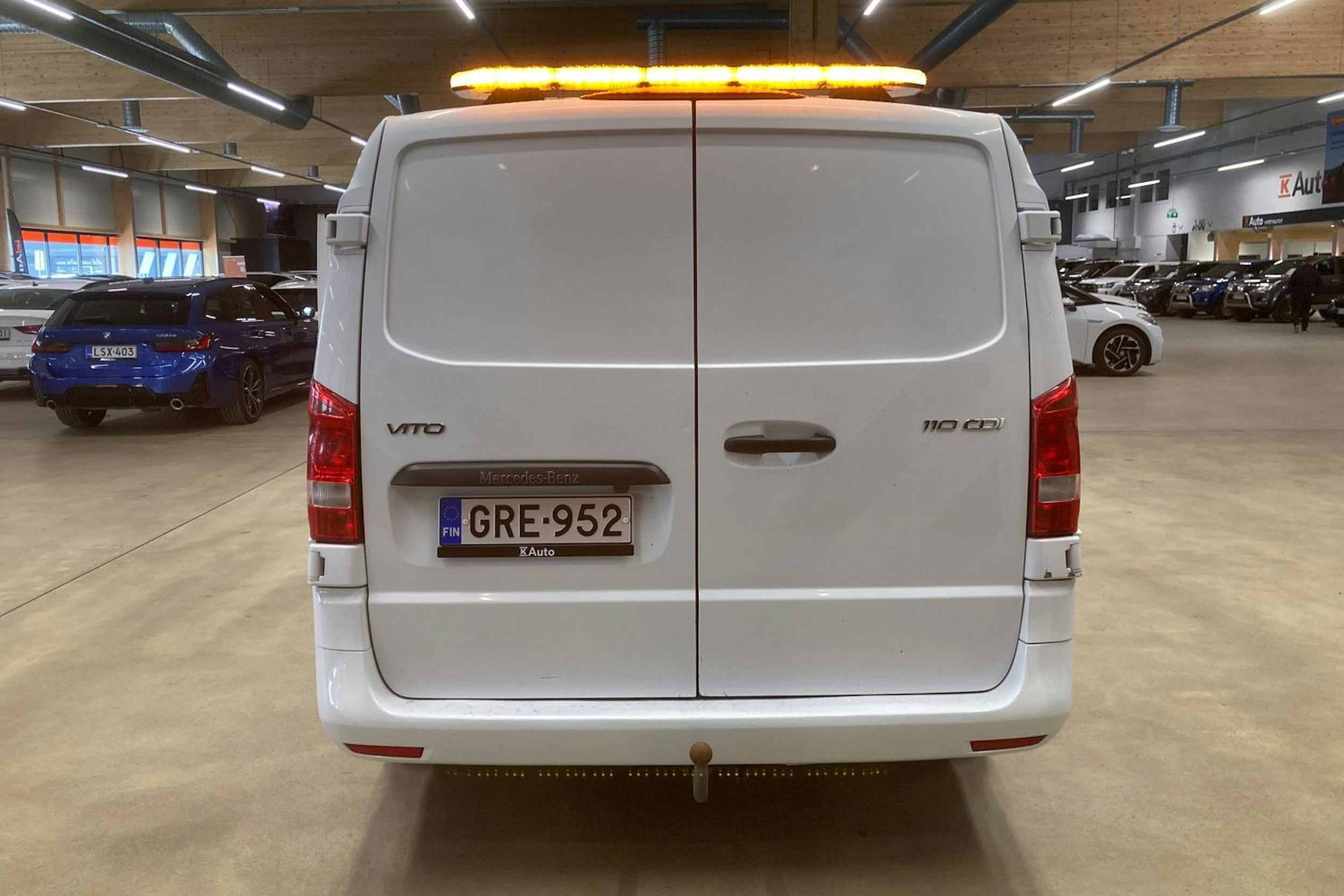 valkoinen Mercedes-Benz Vito 2019 kuva 17.