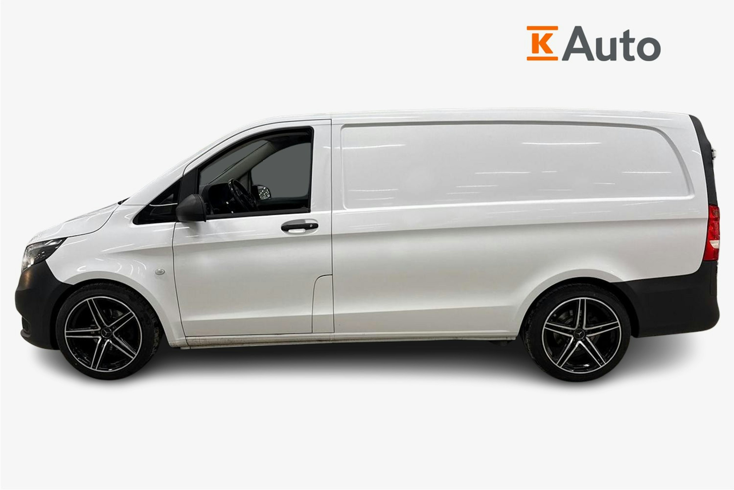 valkoinen Mercedes-Benz Vito 2019 kuva 7.