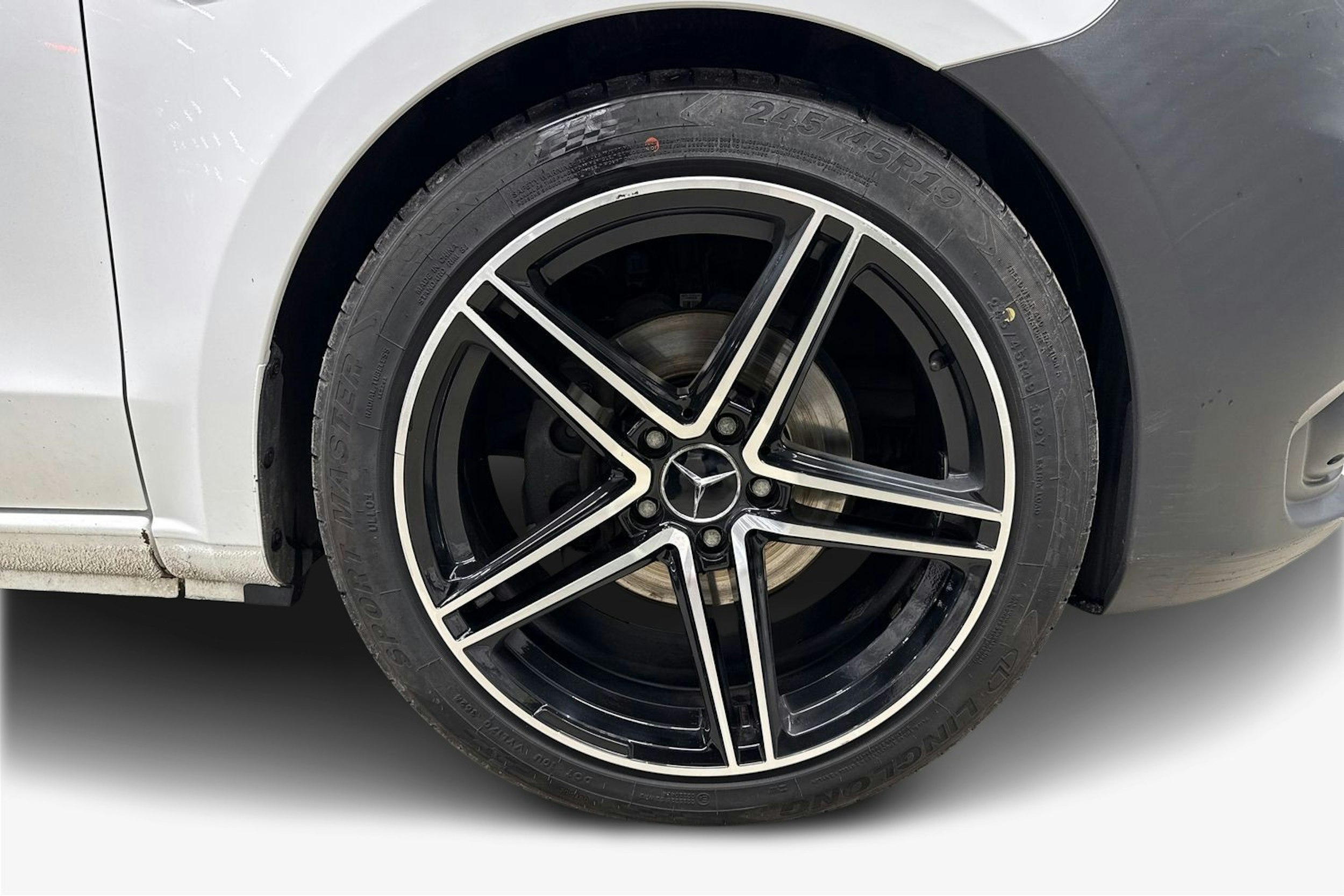 valkoinen Mercedes-Benz Vito 2019 kuva 12.