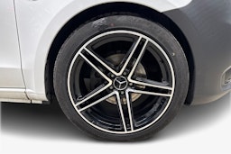 valkoinen Mercedes-Benz Vito 2019 kuva 12.