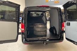 musta Mercedes-Benz Vito 2019 kuva 14.