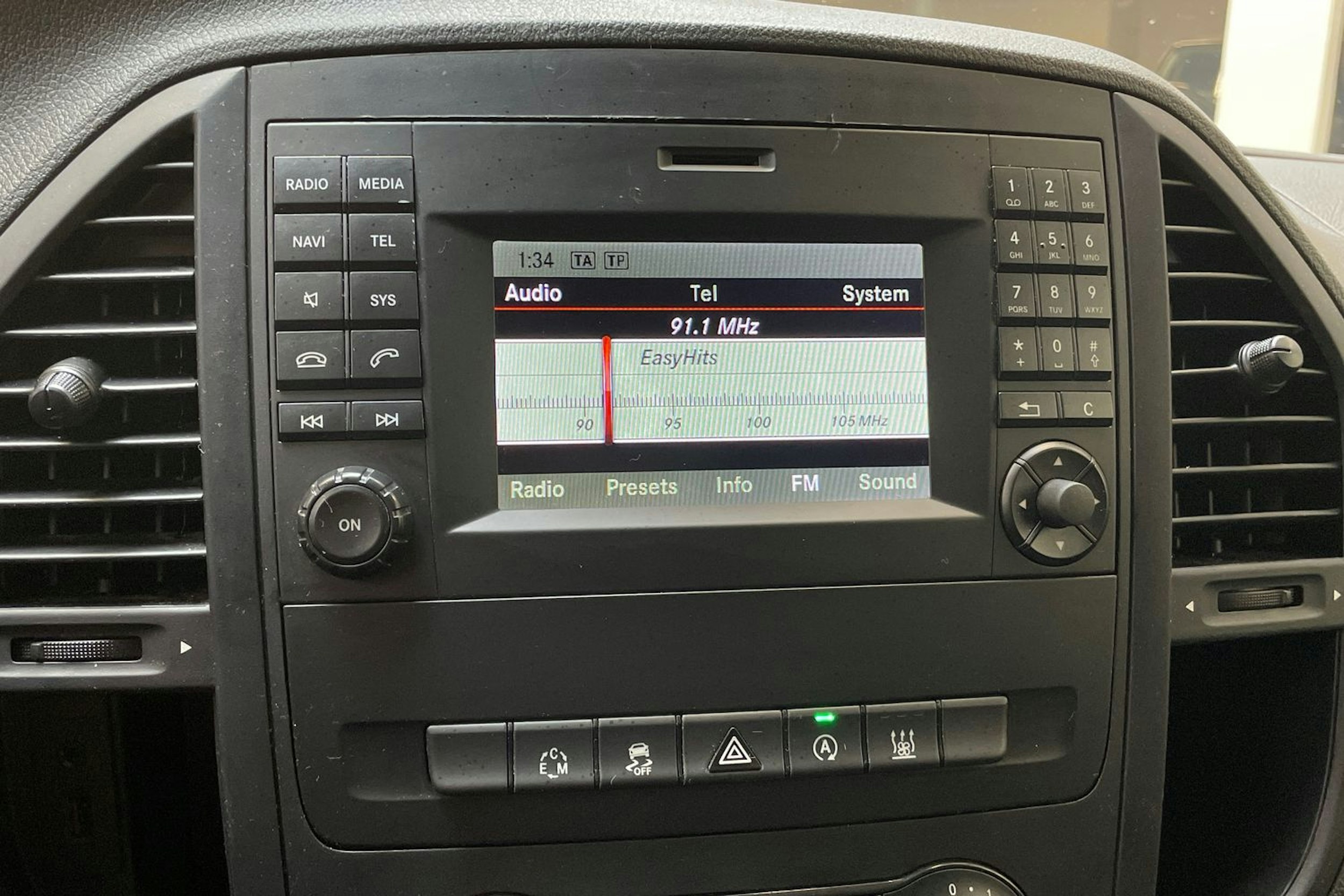 musta Mercedes-Benz Vito 2019 kuva 17.