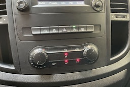 musta Mercedes-Benz Vito 2019 kuva 18.