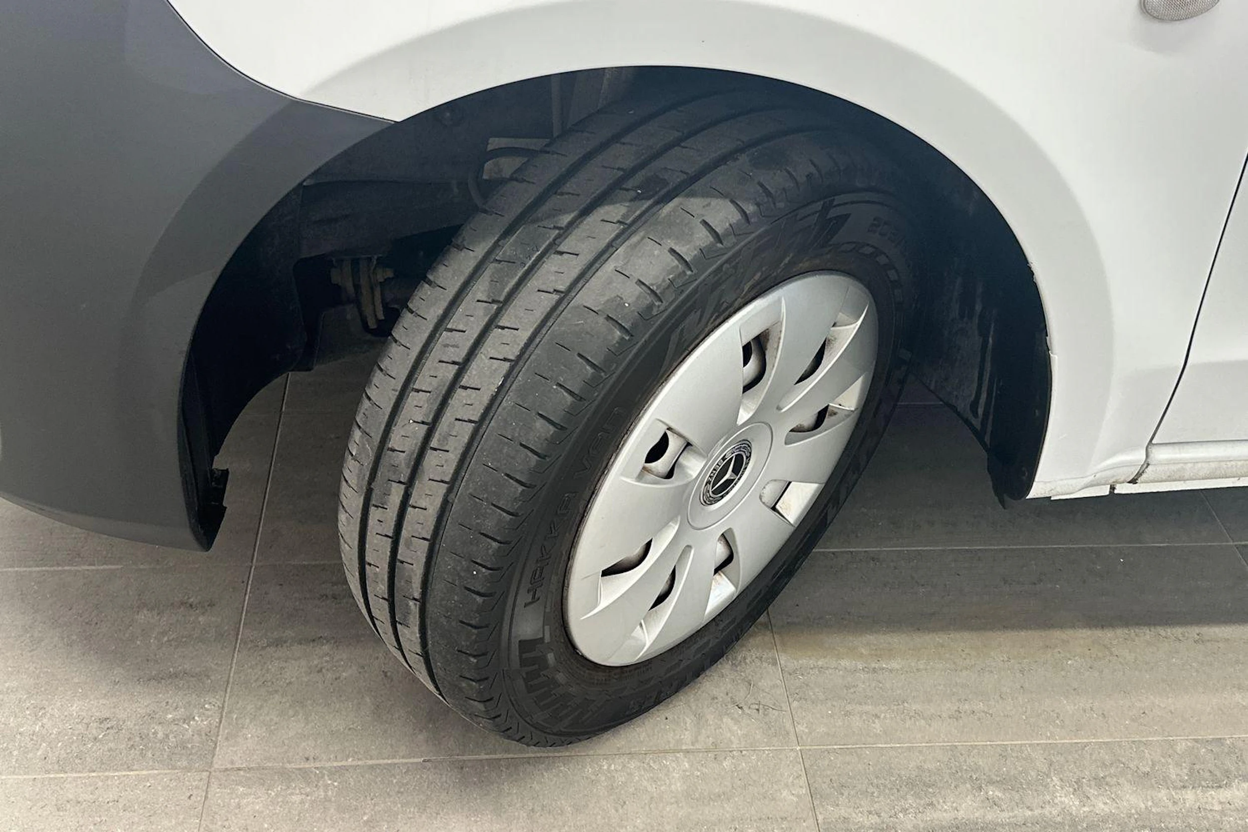 valkoinen Mercedes-Benz Vito 2019 kuva 9.