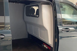 vihreä Mercedes-Benz Vito 2019 kuva 14.