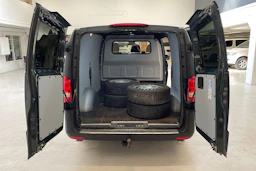 vihreä Mercedes-Benz Vito 2019 kuva 15.