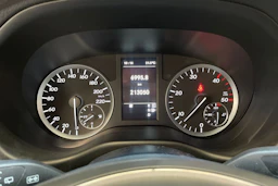 vihreä Mercedes-Benz Vito 2019 kuva 21.