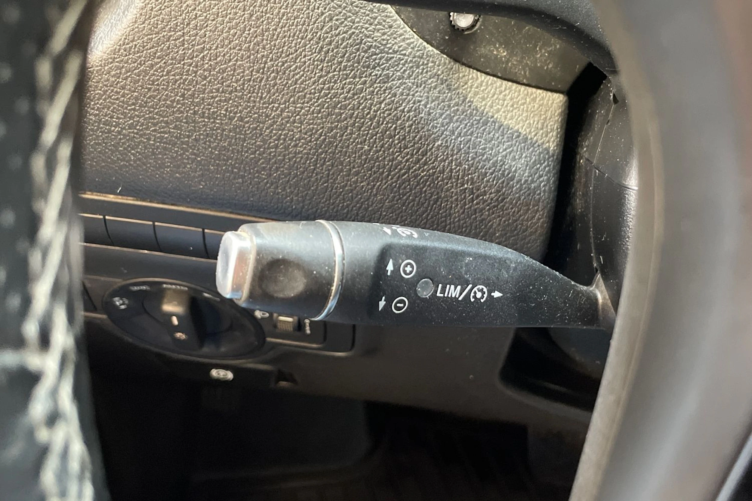 vihreä Mercedes-Benz Vito 2019 kuva 22.