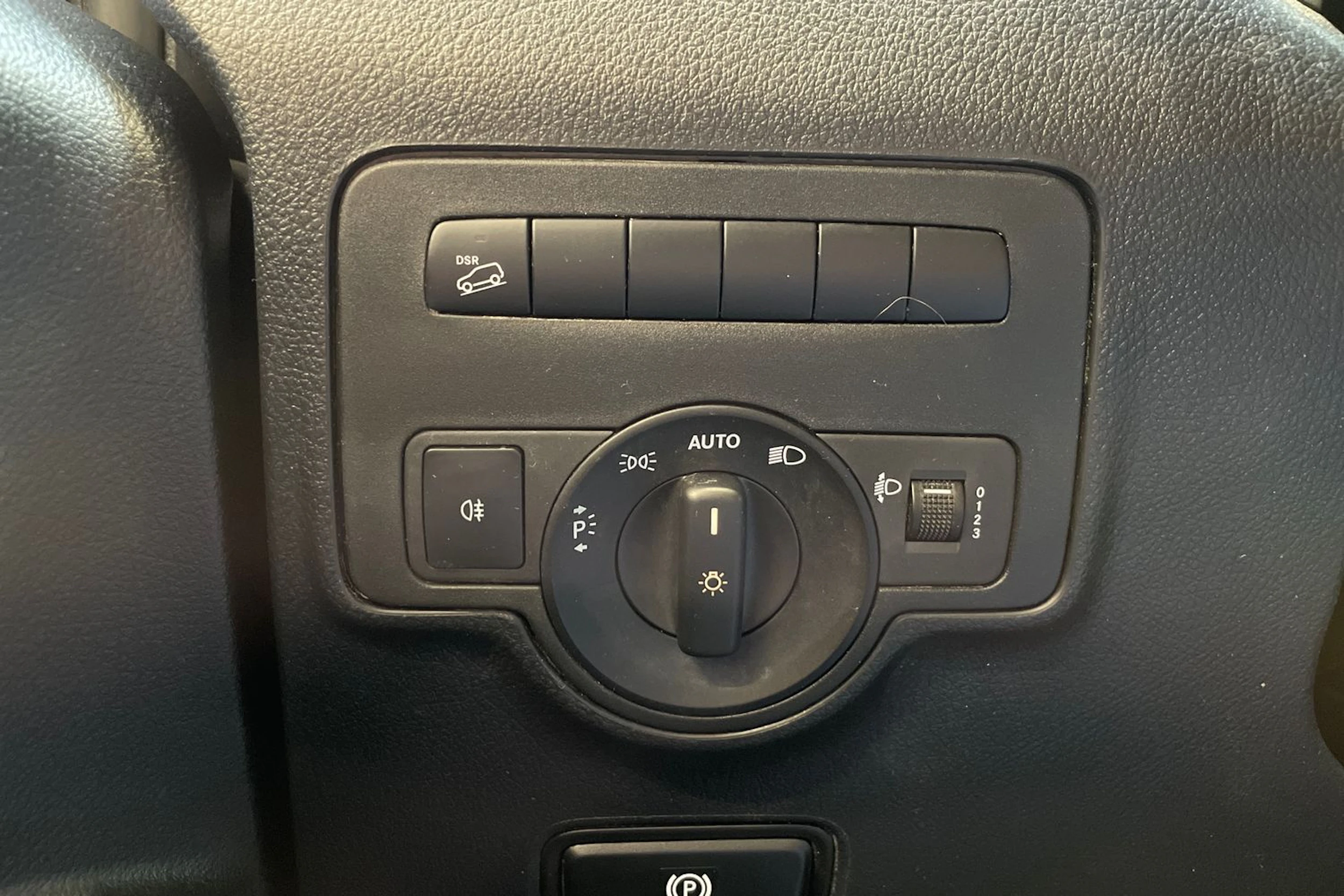 vihreä Mercedes-Benz Vito 2019 kuva 29.