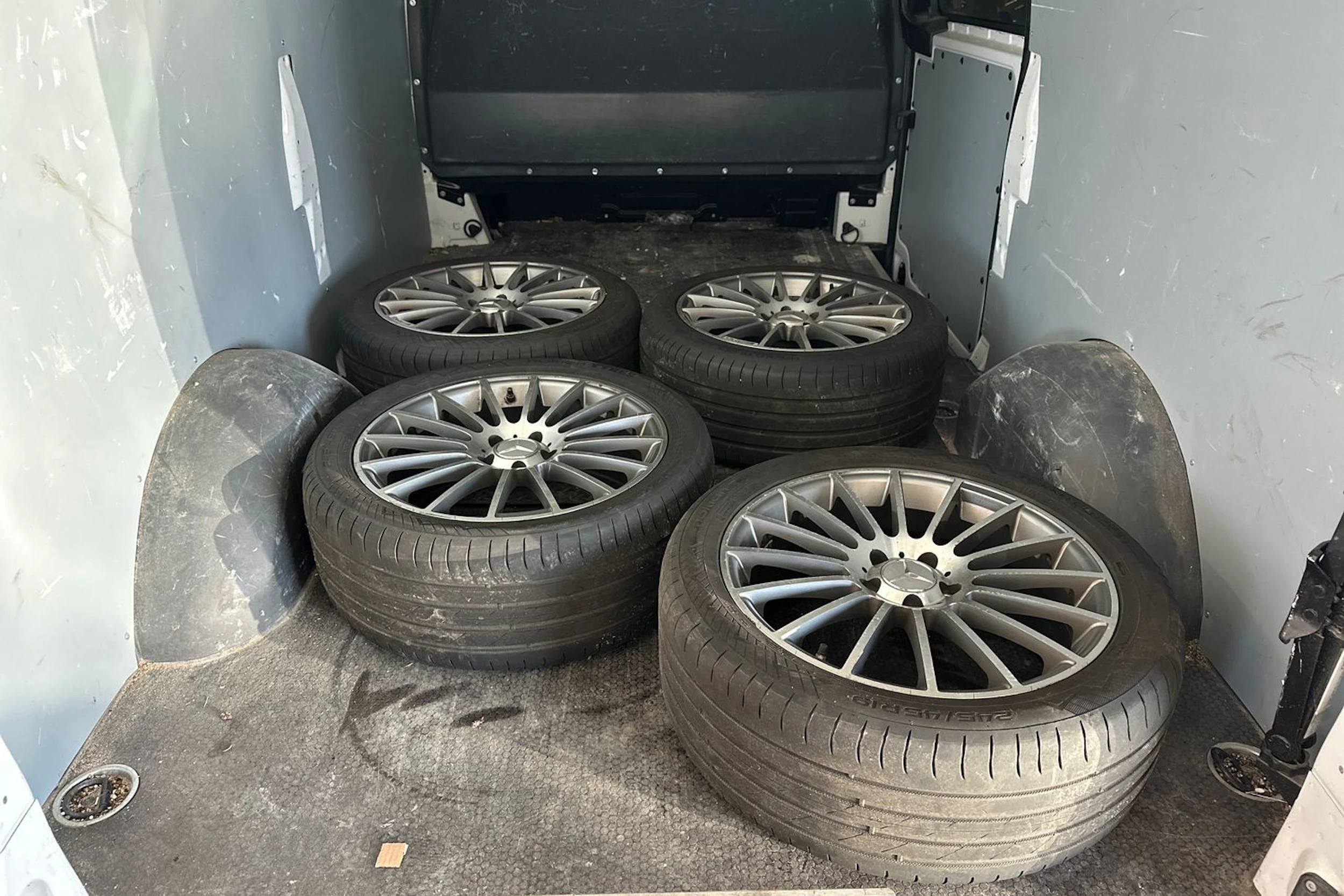 valkoinen Mercedes-Benz Vito 2019 kuva 5.