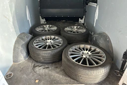 valkoinen Mercedes-Benz Vito 2019 kuva 5.