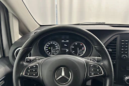 valkoinen Mercedes-Benz Vito 2019 kuva 13.
