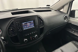 valkoinen Mercedes-Benz Vito 2019 kuva 14.