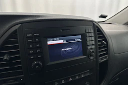 valkoinen Mercedes-Benz Vito 2019 kuva 17.