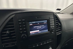 valkoinen Mercedes-Benz Vito 2019 kuva 19.