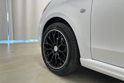 valkoinen Mercedes-Benz Vito 2019 kuva 30.