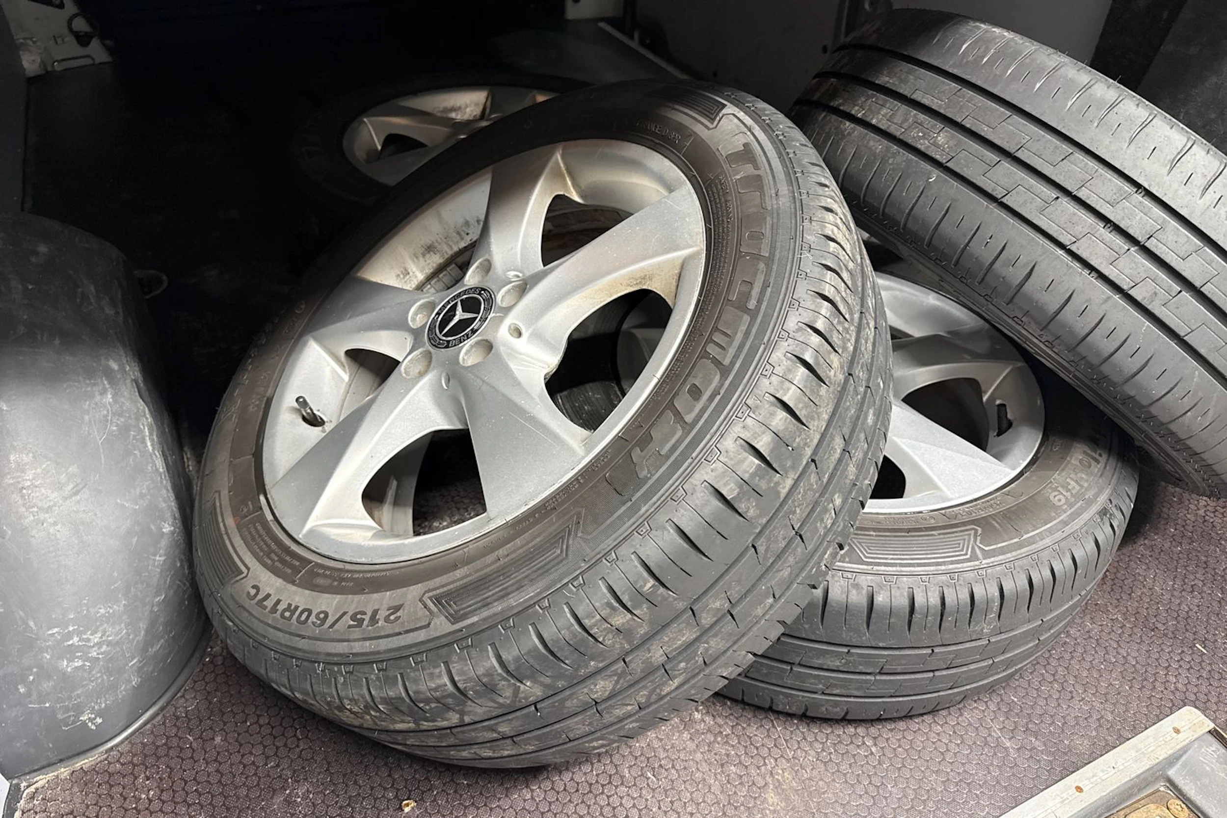 harmaa Mercedes-Benz Vito 2019 kuva 18.