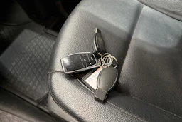 harmaa Mercedes-Benz Vito 2019 kuva 26.