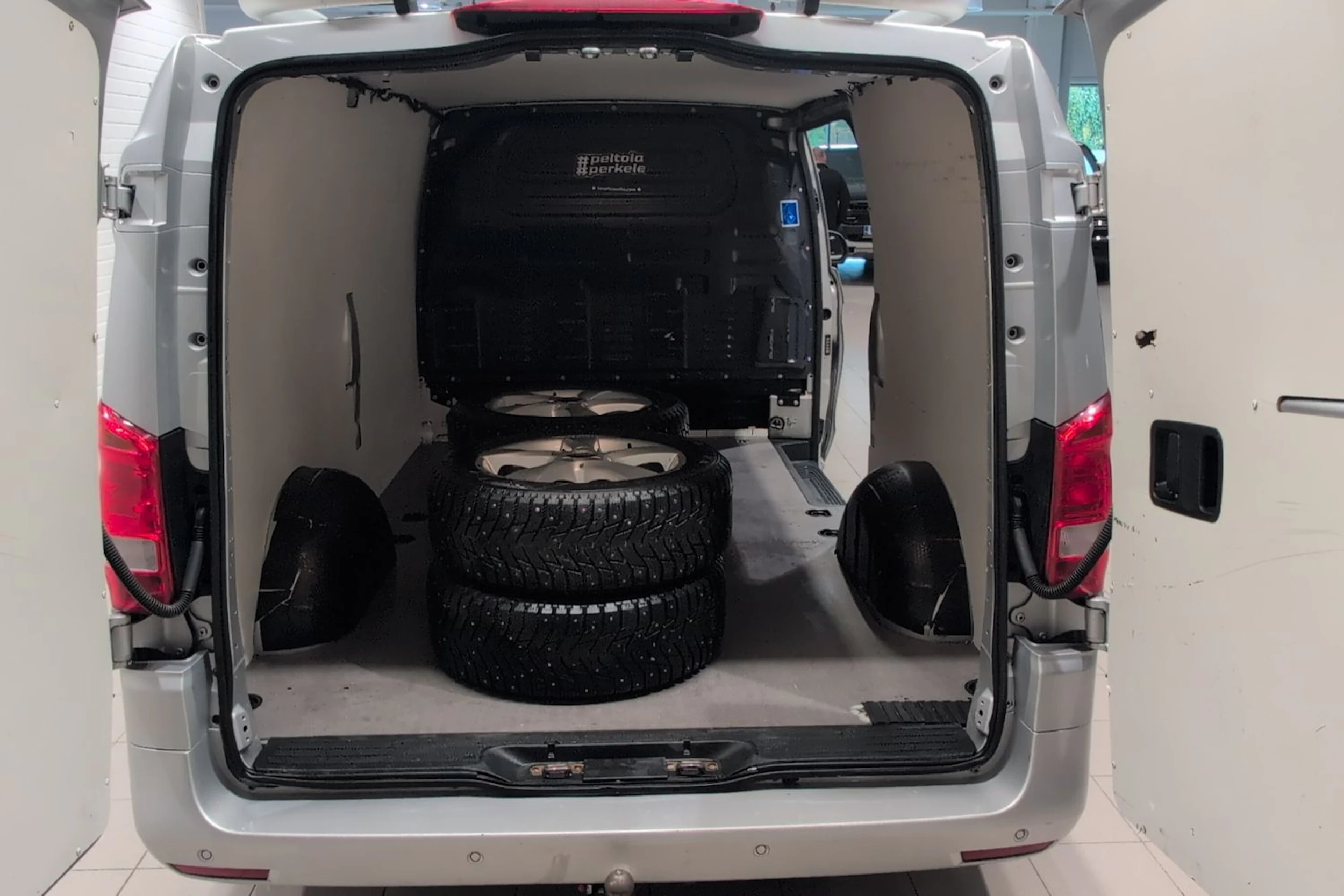 hopea Mercedes-Benz Vito 2019 kuva 19.