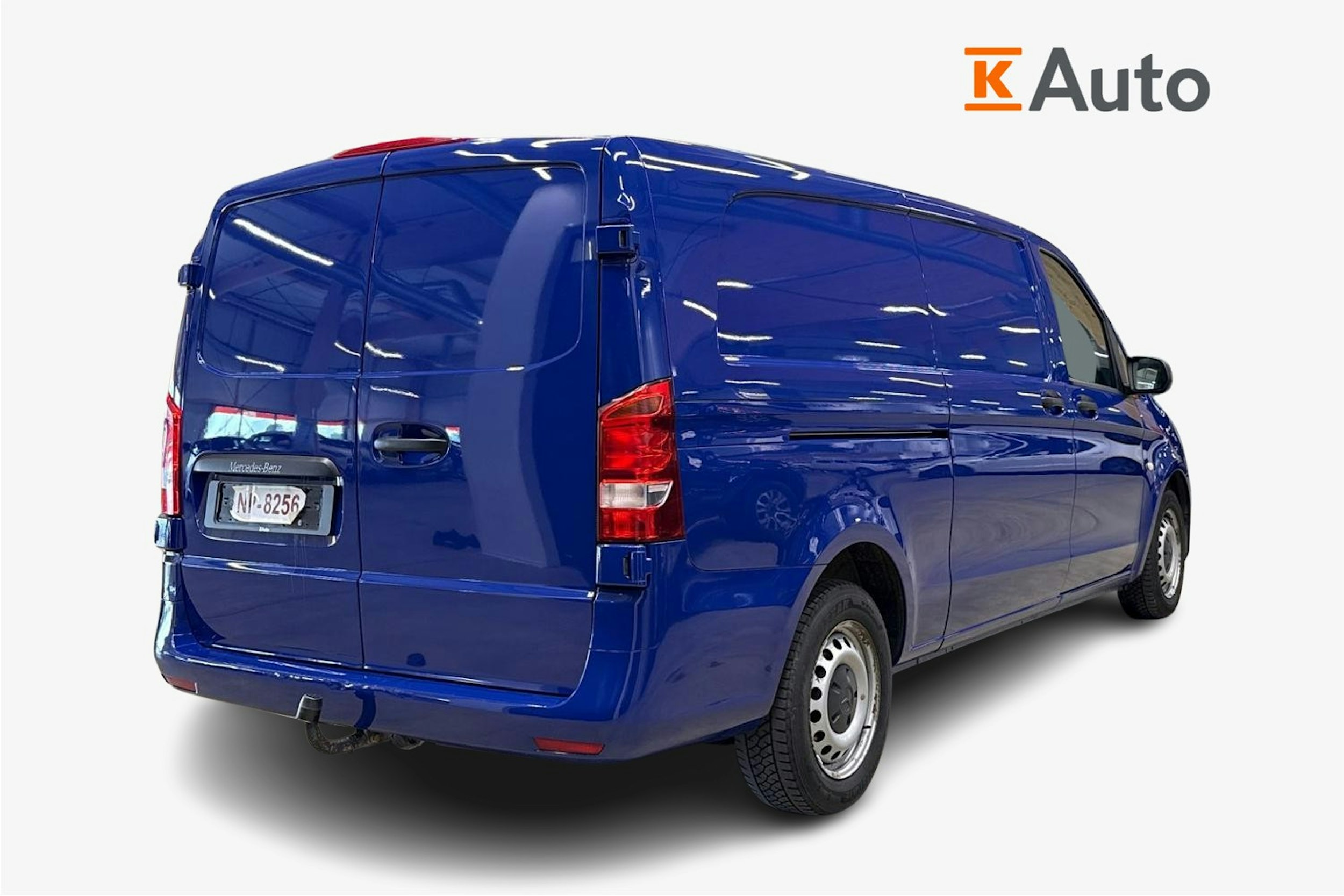 sininen Mercedes-Benz Vito 2020 kuva 2.