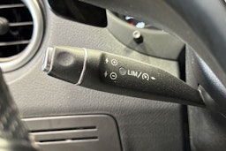 sininen Mercedes-Benz Vito 2020 kuva 16.