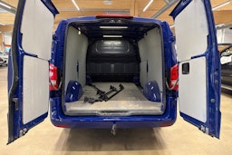 sininen Mercedes-Benz Vito 2020 kuva 22.