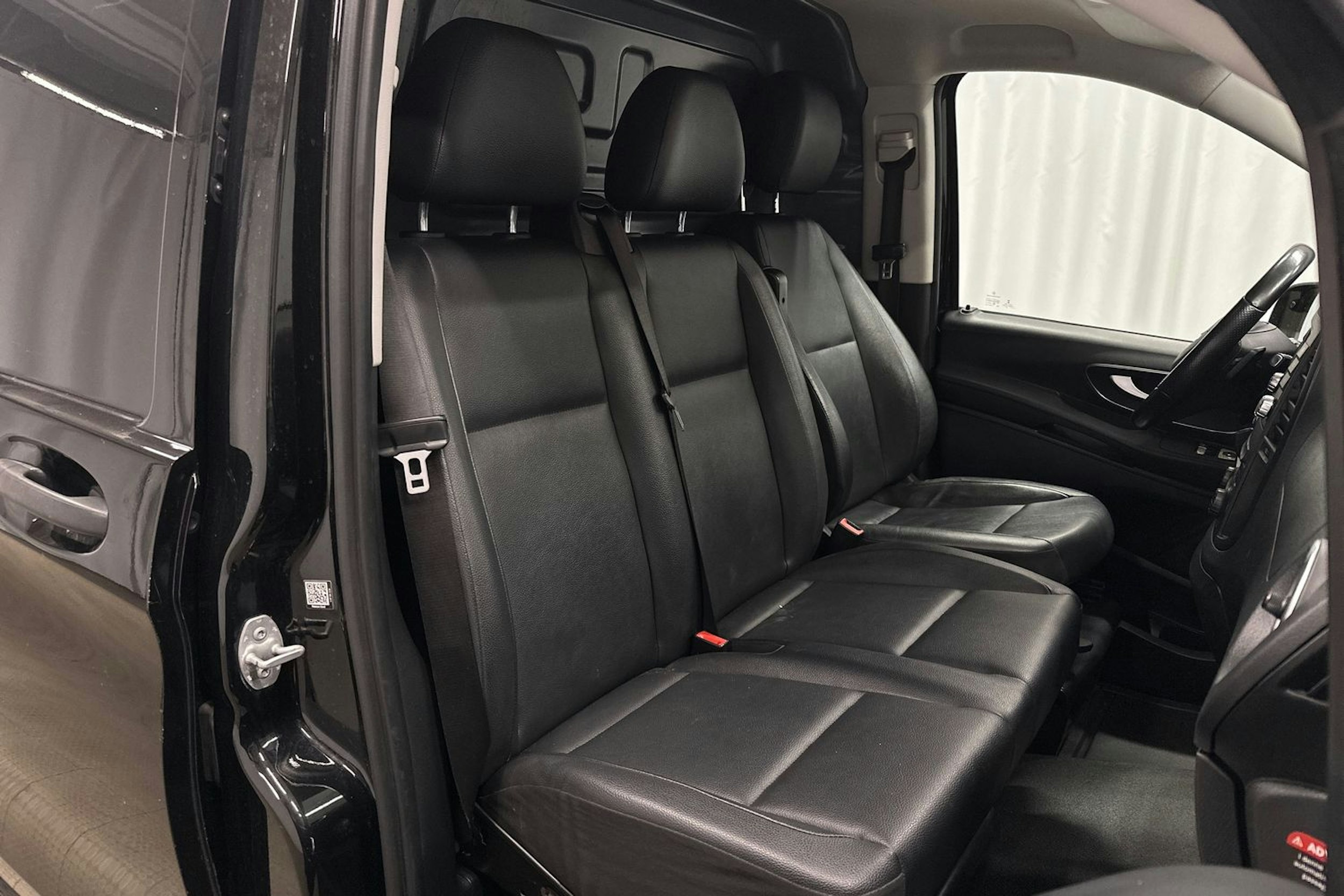 musta Mercedes-Benz Vito 2020 kuva 10.