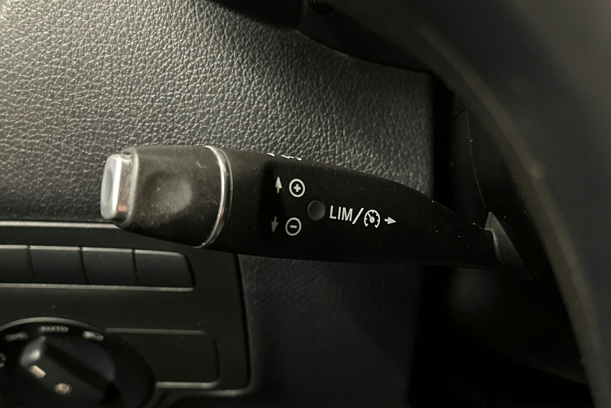 musta Mercedes-Benz Vito 2020 kuva 15.