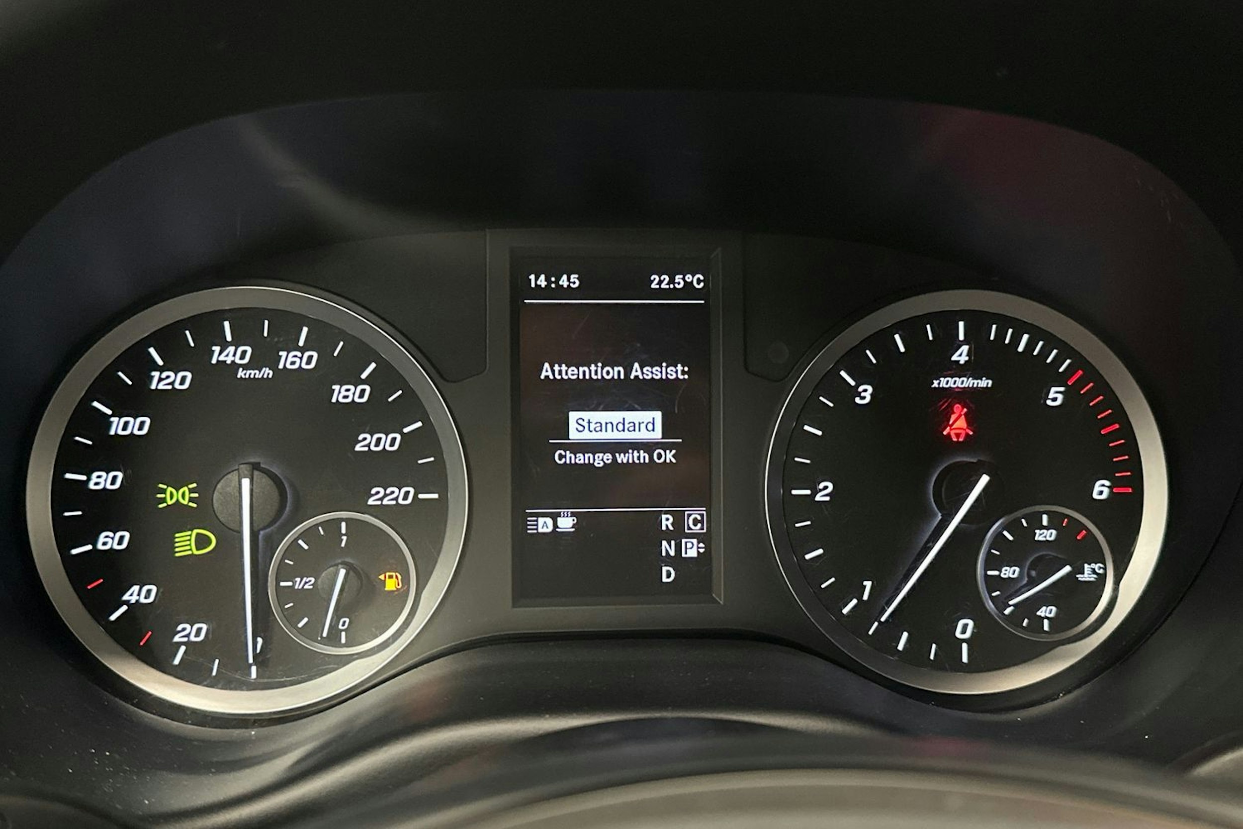 musta Mercedes-Benz Vito 2020 kuva 23.