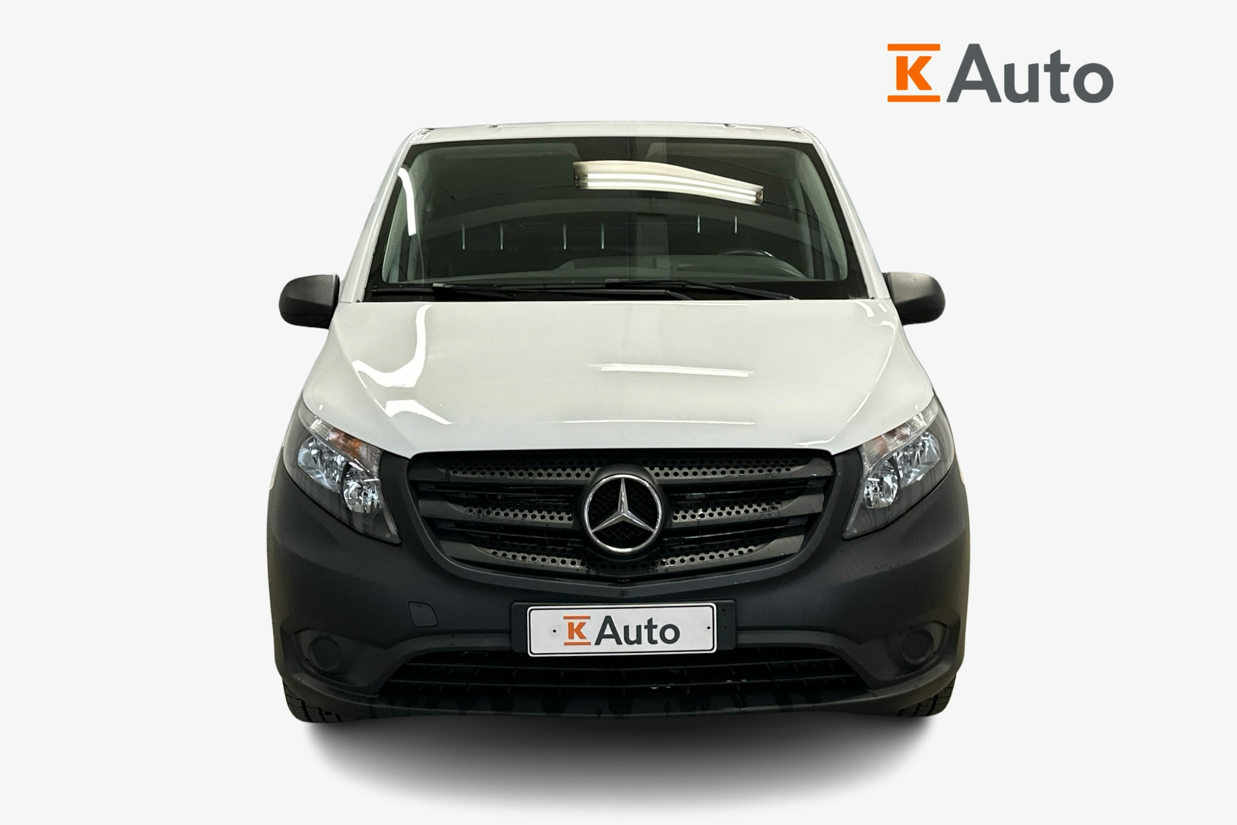 valkoinen Mercedes-Benz Vito 2020 kuva 4.