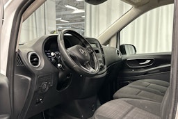 valkoinen Mercedes-Benz Vito 2020 kuva 10.