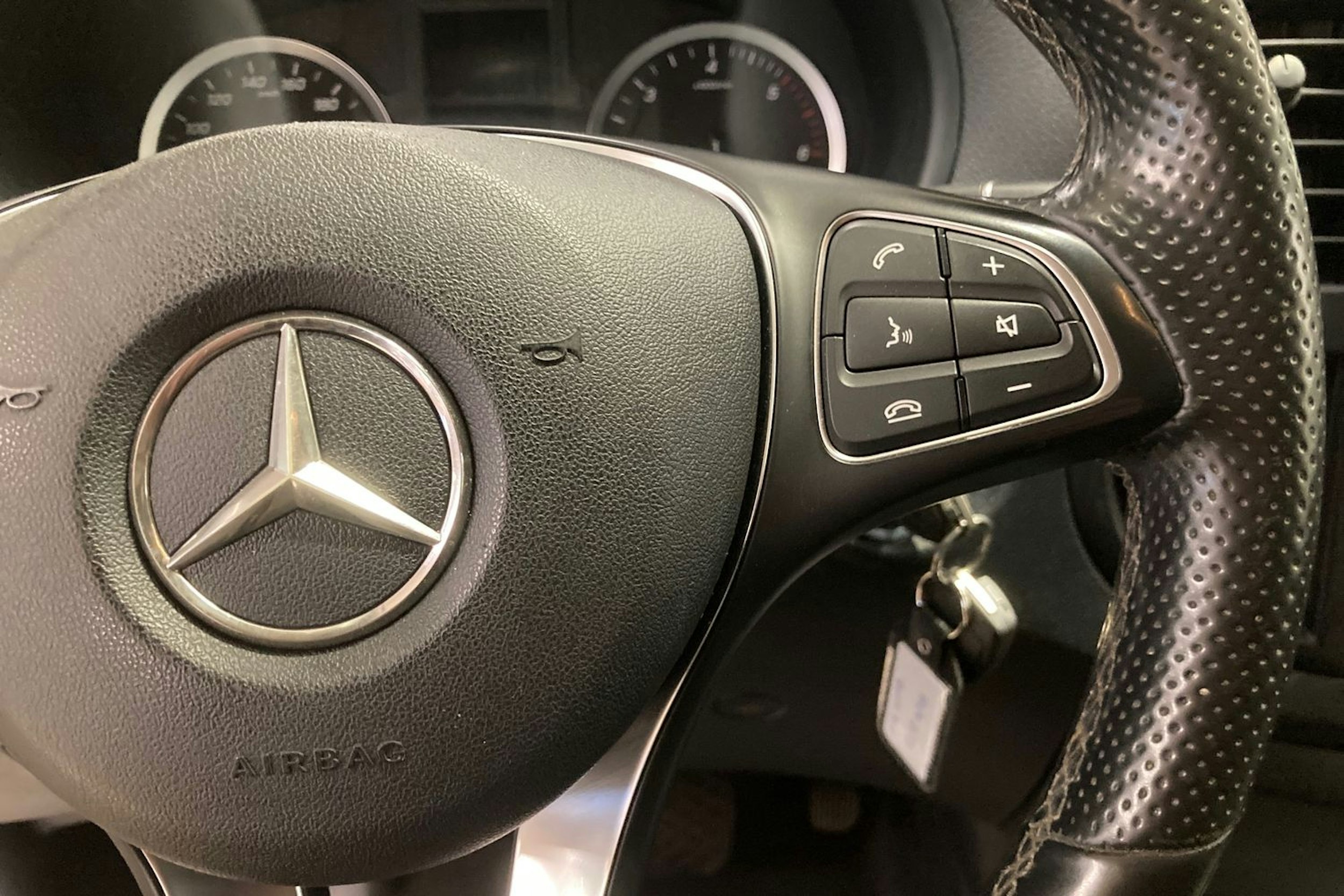 valkoinen Mercedes-Benz Vito 2020 kuva 20.