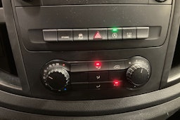 valkoinen Mercedes-Benz Vito 2020 kuva 22.