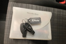 valkoinen Mercedes-Benz Vito 2020 kuva 26.