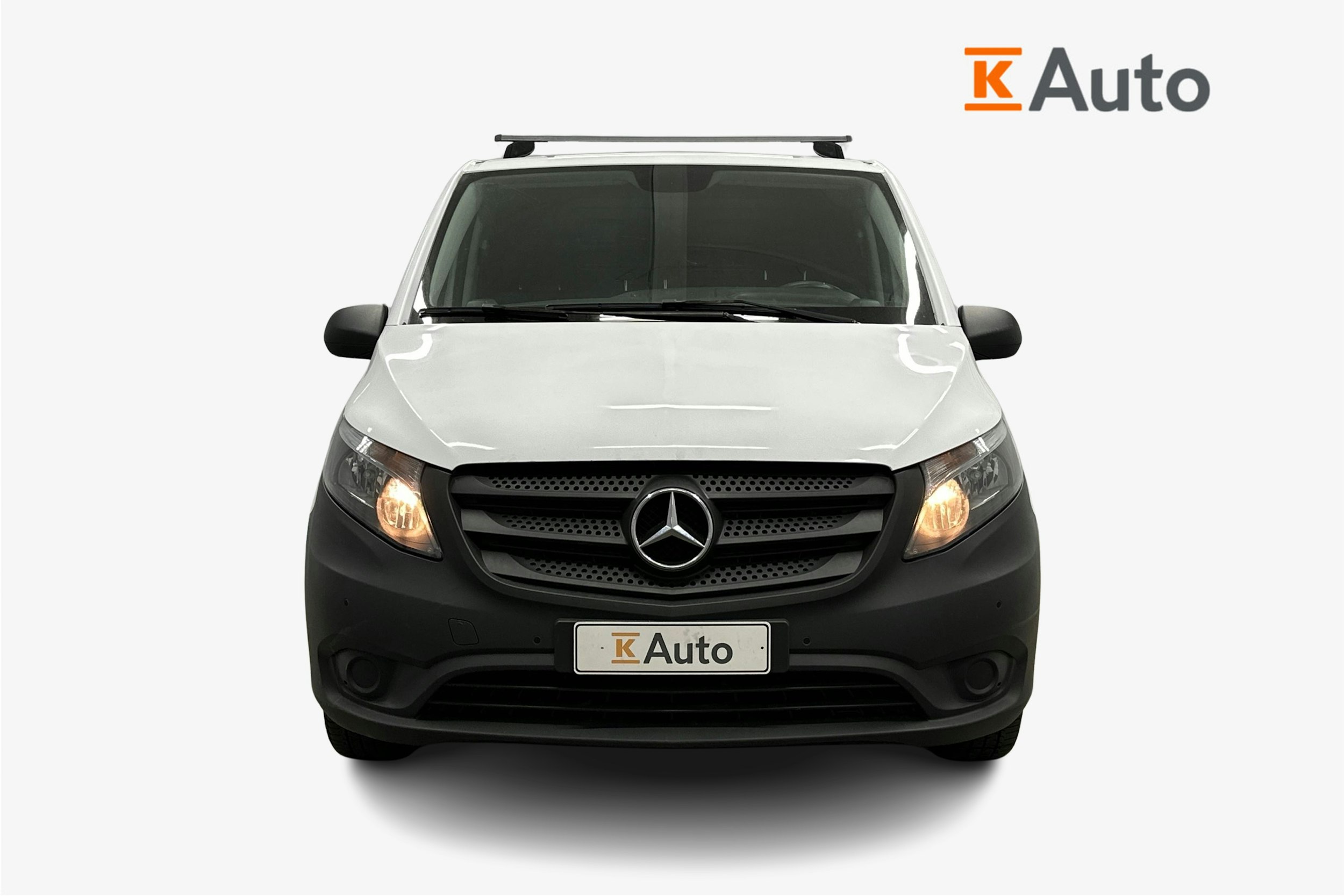 valkoinen Mercedes-Benz Vito 2020 kuva 4.