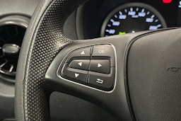 valkoinen Mercedes-Benz Vito 2020 kuva 16.
