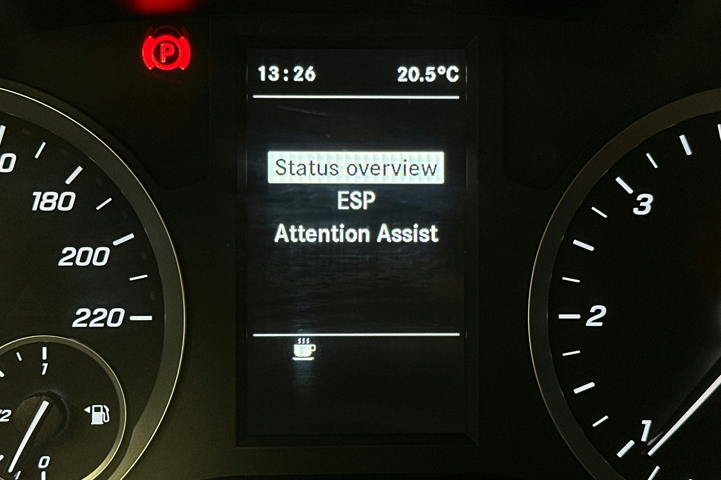 valkoinen Mercedes-Benz Vito 2020 kuva 19.