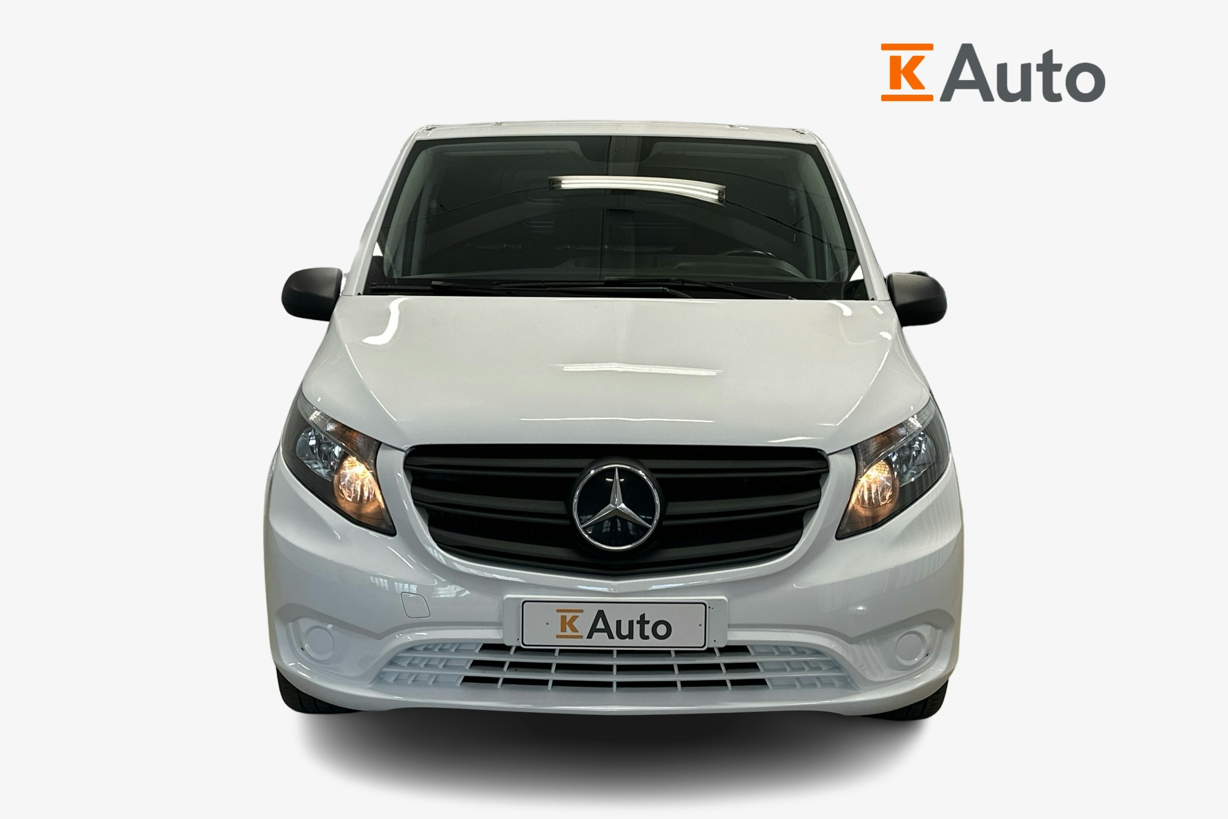 valkoinen Mercedes-Benz Vito 2020 kuva 4.