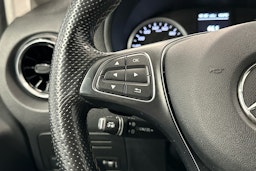valkoinen Mercedes-Benz Vito 2020 kuva 7.