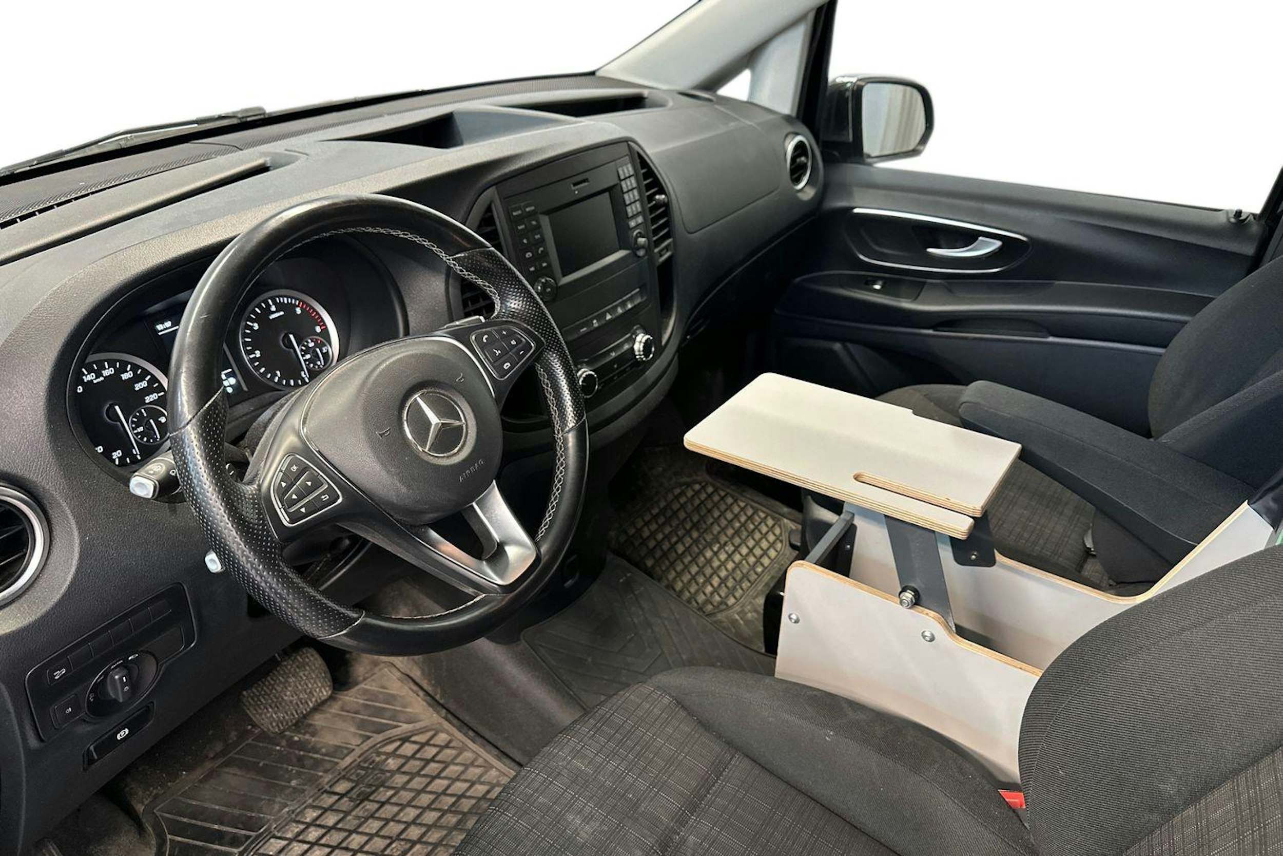 Musta Mercedes-Benz VITO 2020 kuva 3.