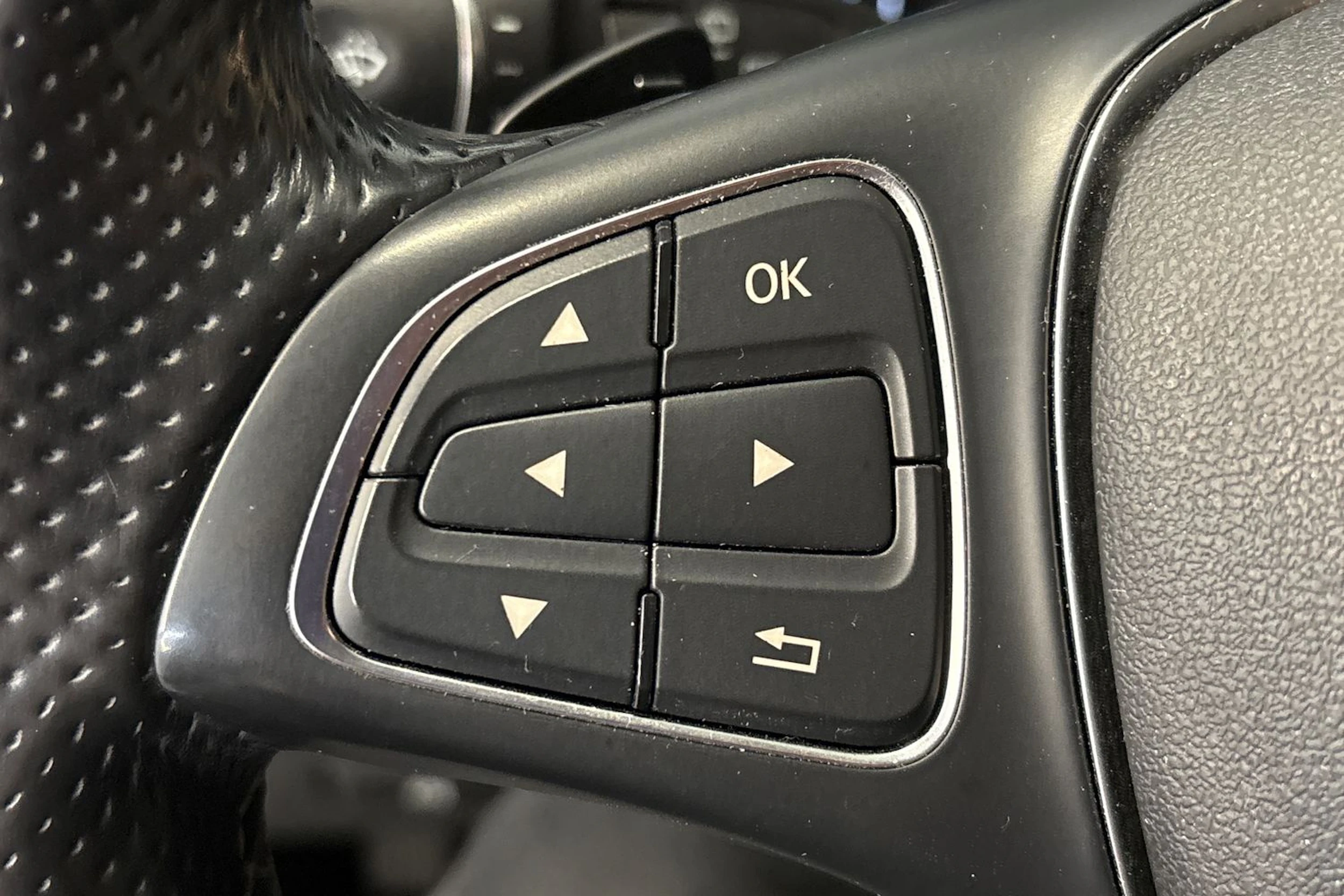 Musta Mercedes-Benz VITO 2020 kuva 20.